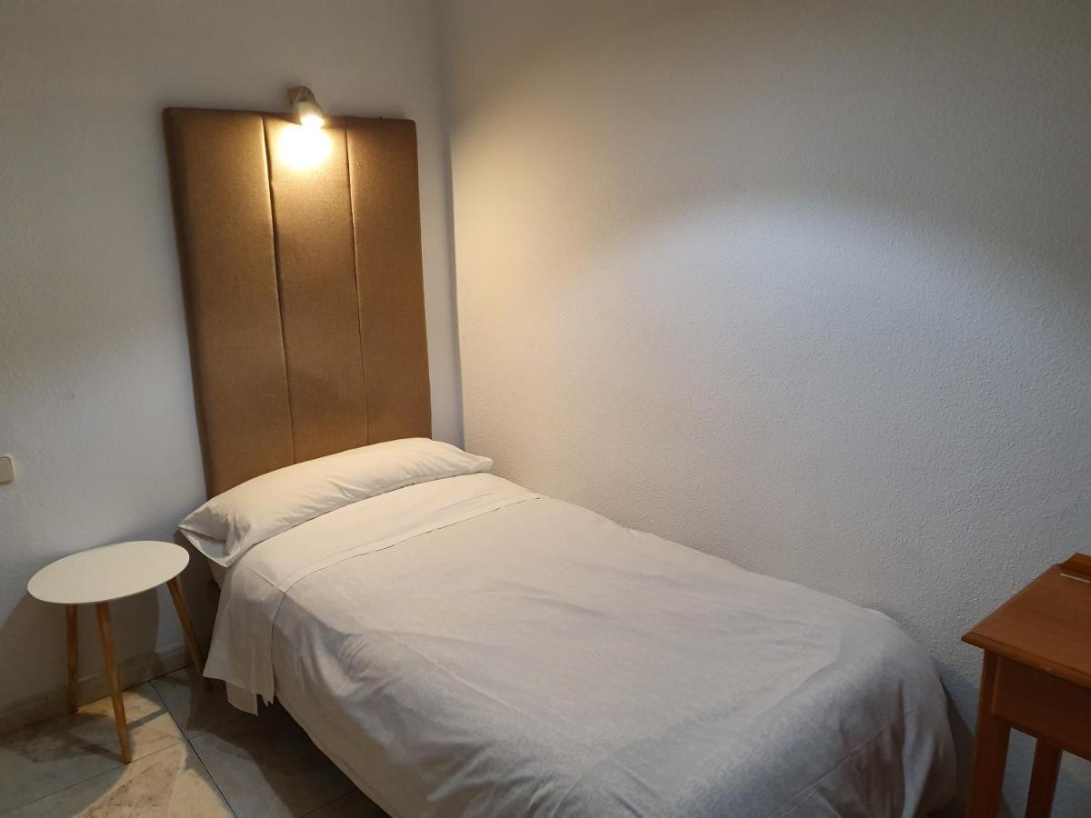 Hotel Fuencarral Kryse&Breogan Madrid Zimmer foto
